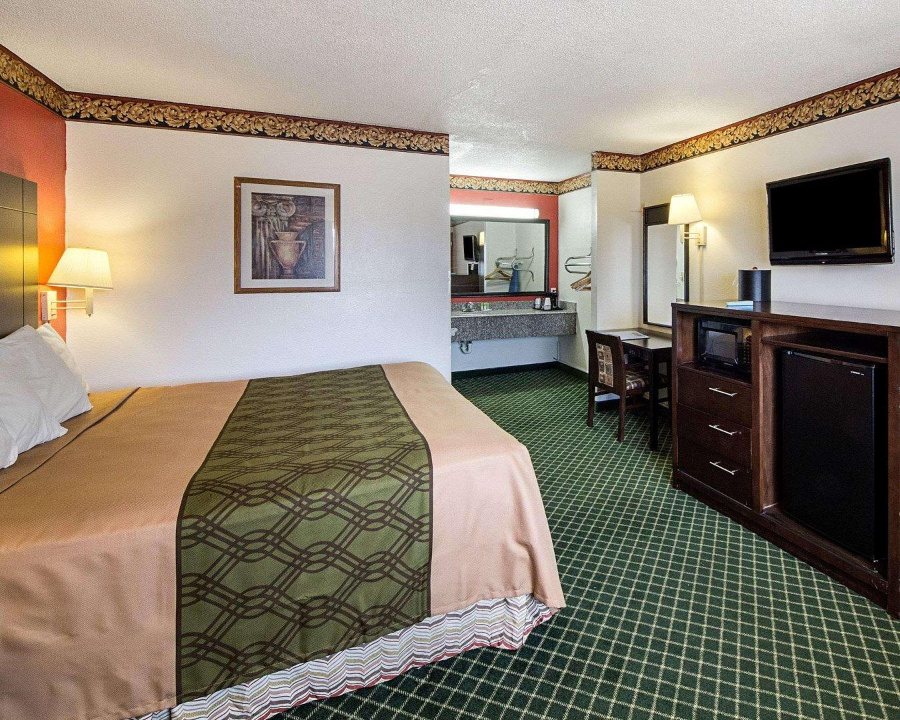 Rodeway Inn San Antonio Lackland Afb - Seaworld מראה חיצוני תמונה