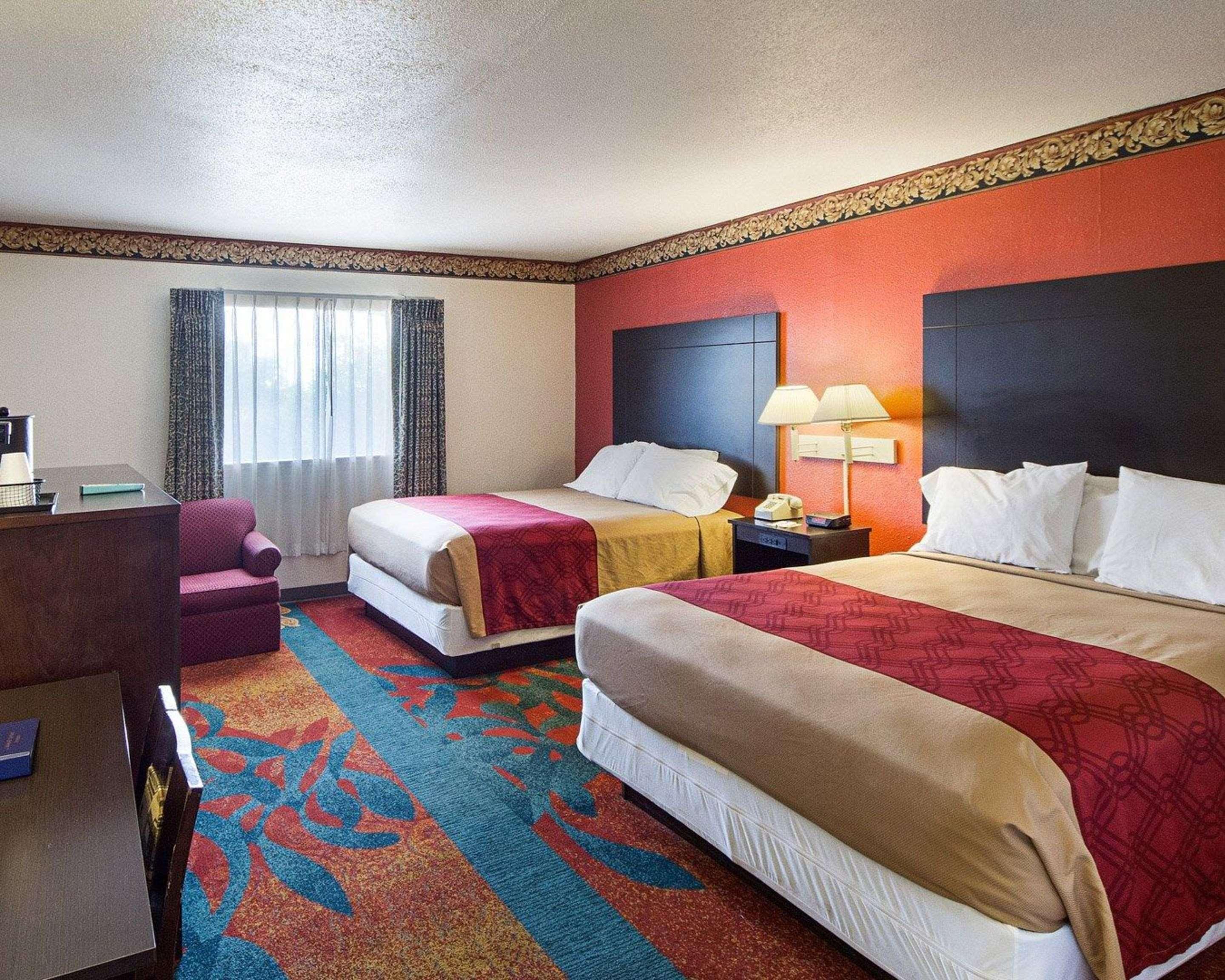 Rodeway Inn San Antonio Lackland Afb - Seaworld מראה חיצוני תמונה