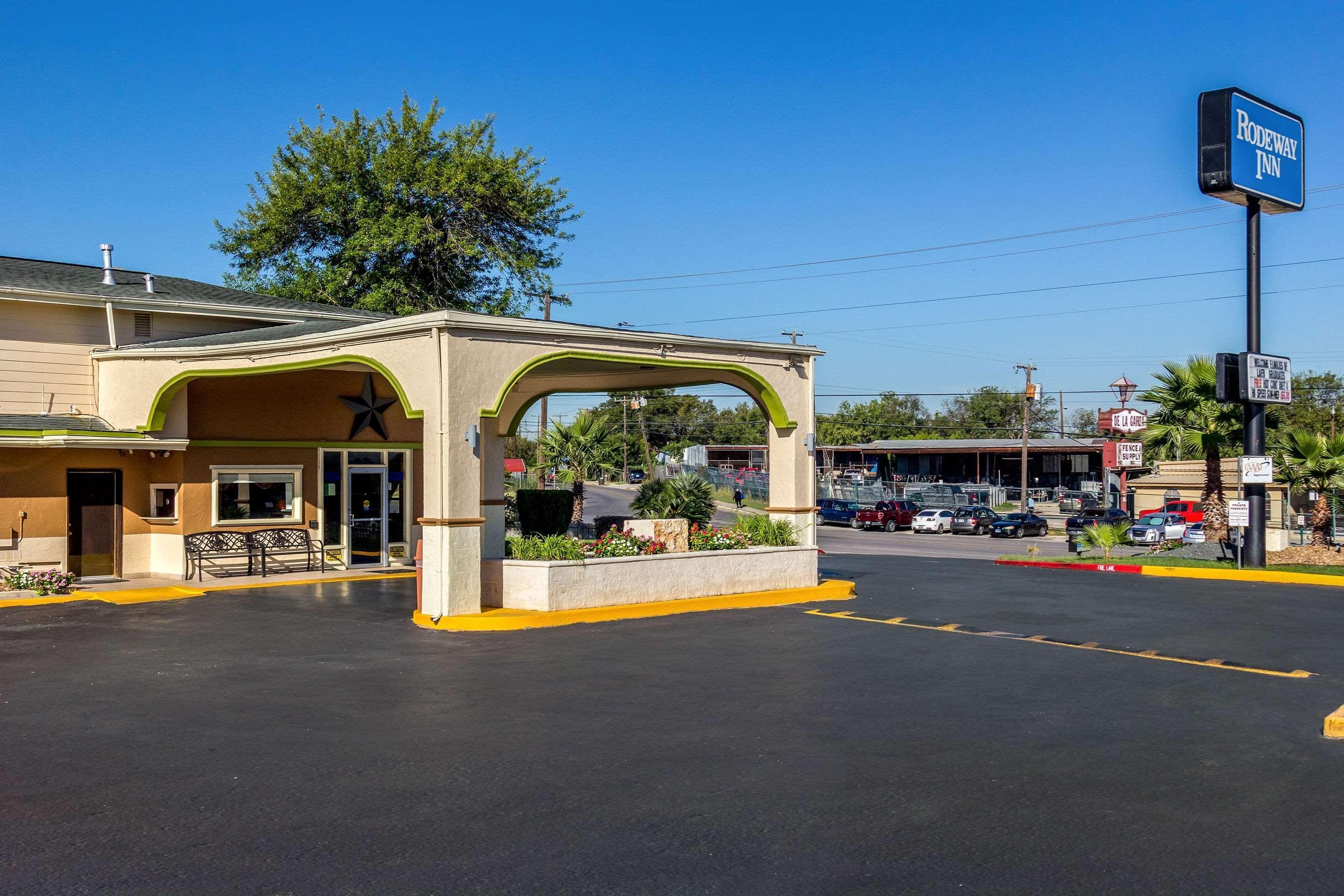 Rodeway Inn San Antonio Lackland Afb - Seaworld מראה חיצוני תמונה