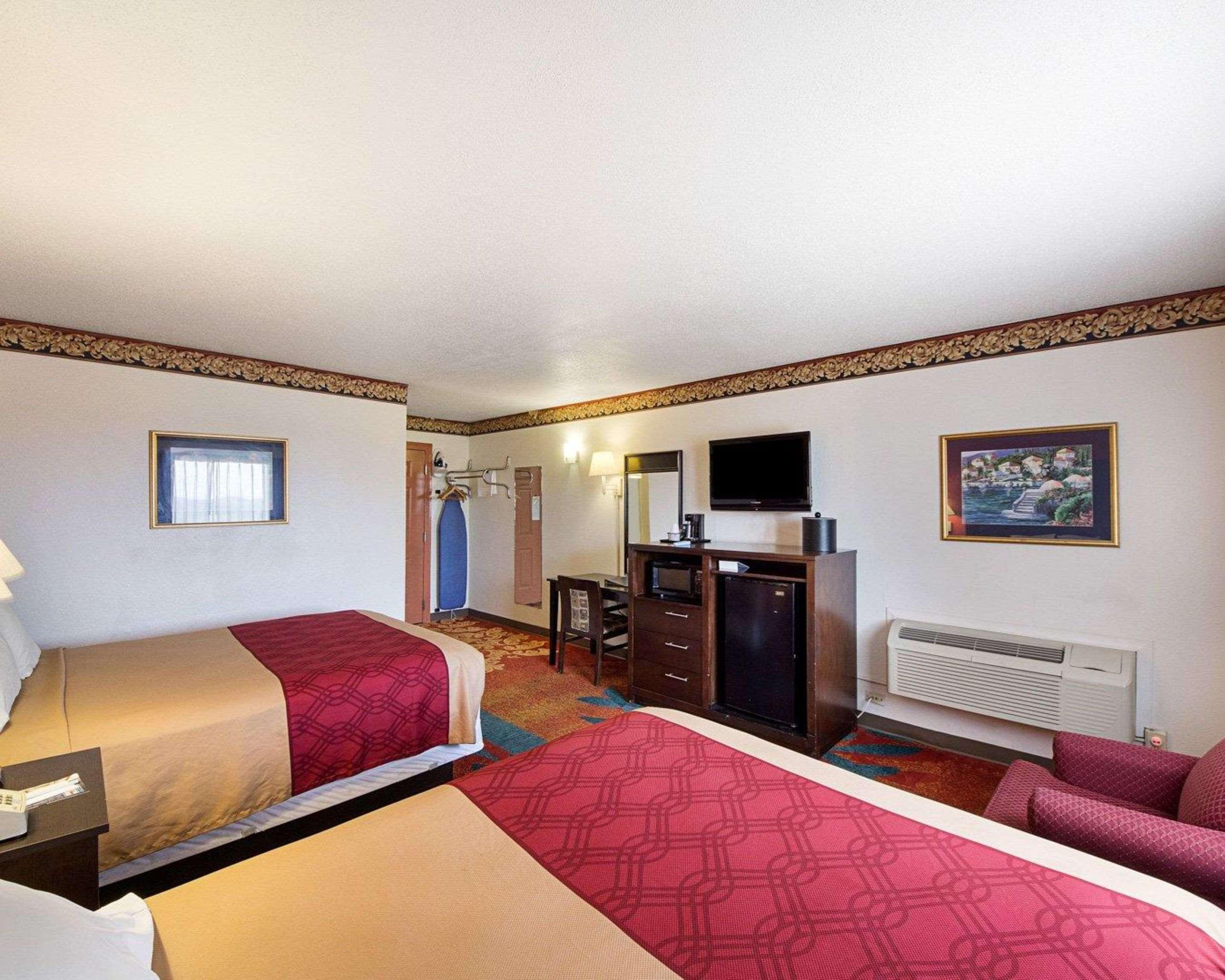 Rodeway Inn San Antonio Lackland Afb - Seaworld מראה חיצוני תמונה