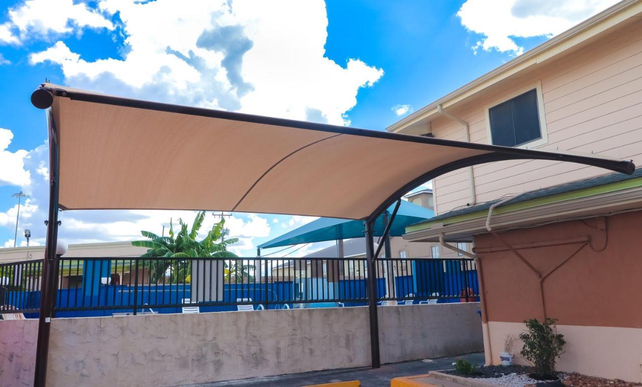 Rodeway Inn San Antonio Lackland Afb - Seaworld מראה חיצוני תמונה