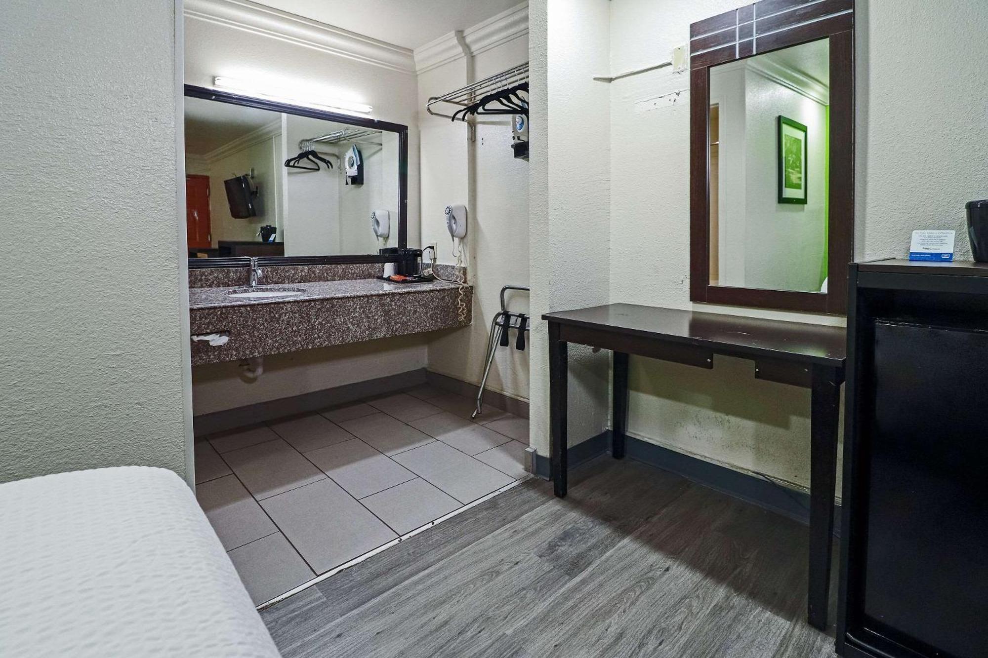 Rodeway Inn San Antonio Lackland Afb - Seaworld מראה חיצוני תמונה