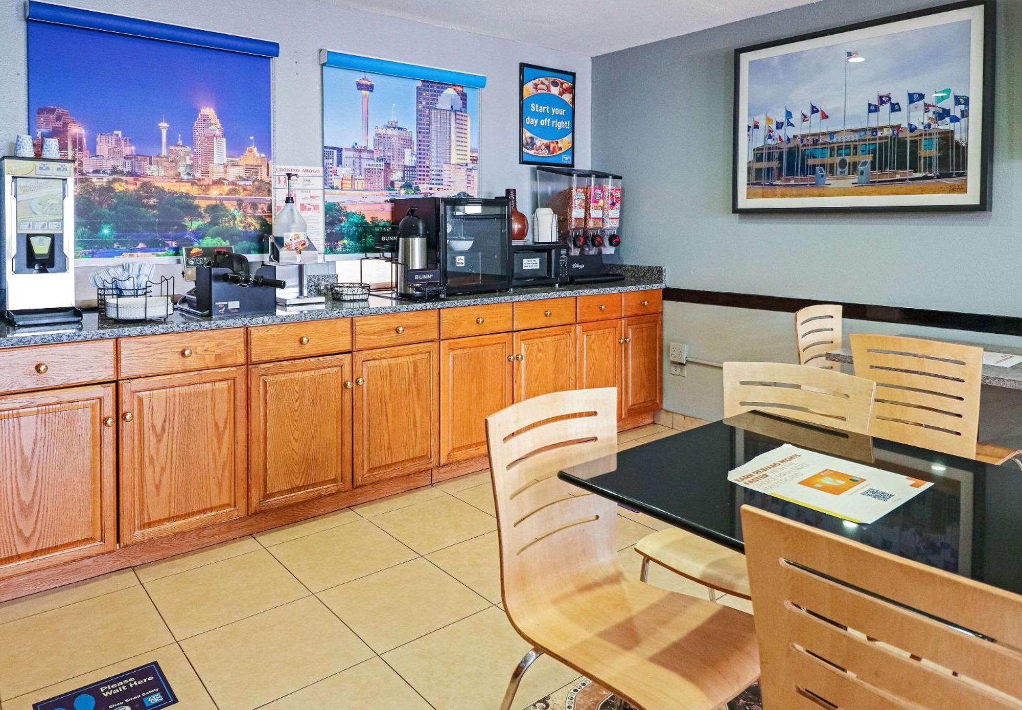 Rodeway Inn San Antonio Lackland Afb - Seaworld מראה חיצוני תמונה