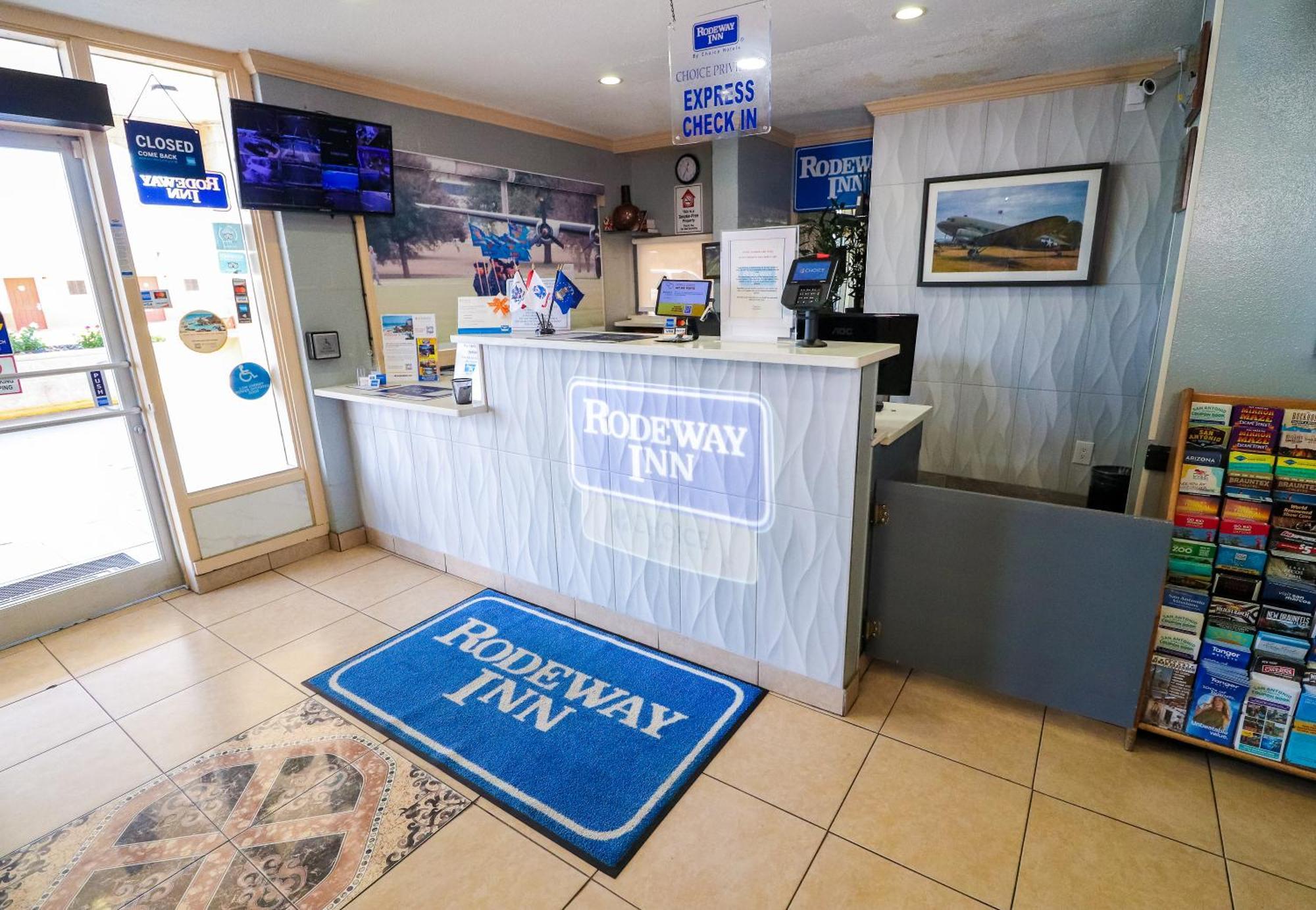 Rodeway Inn San Antonio Lackland Afb - Seaworld מראה חיצוני תמונה
