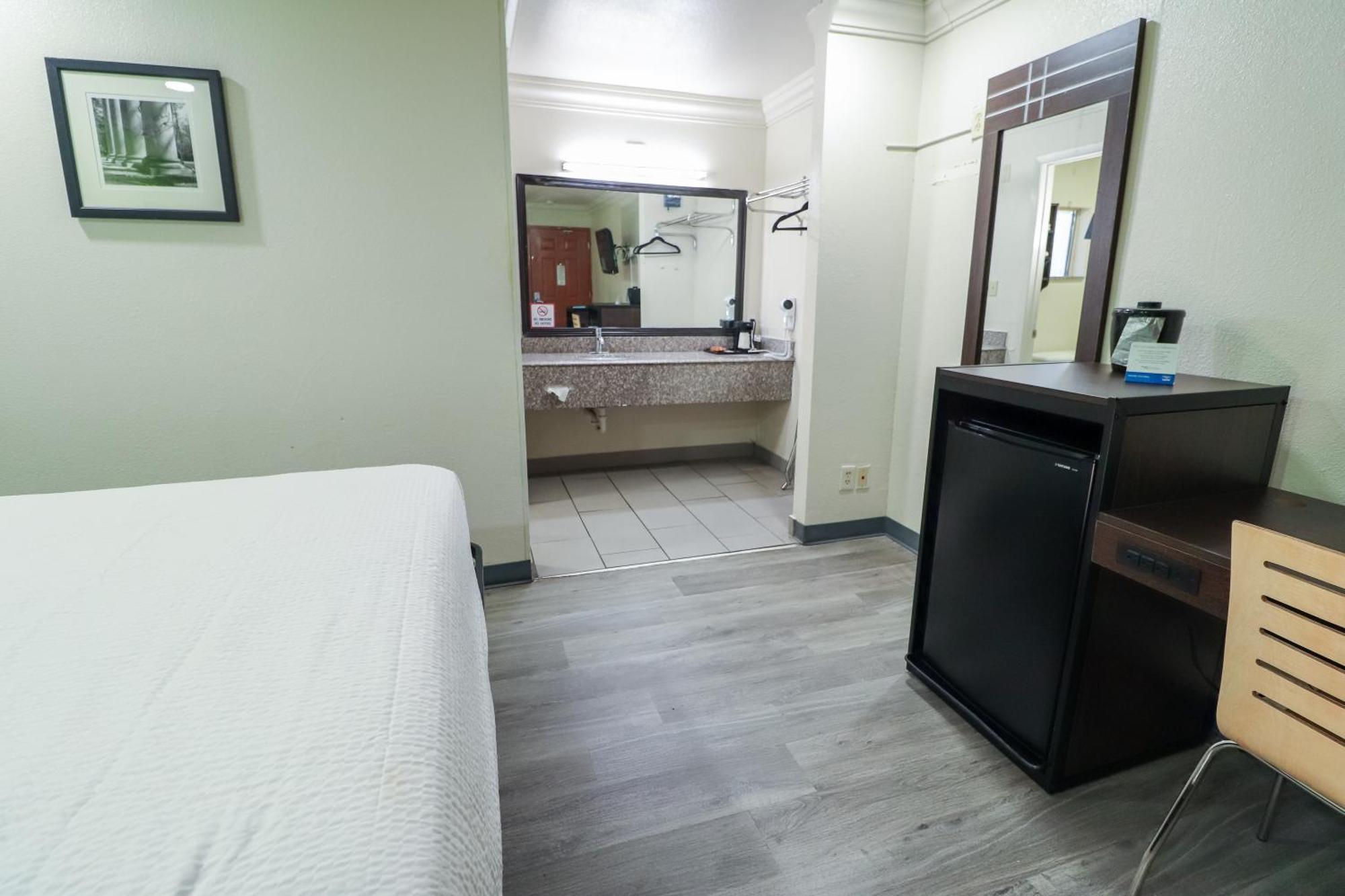 Rodeway Inn San Antonio Lackland Afb - Seaworld מראה חיצוני תמונה